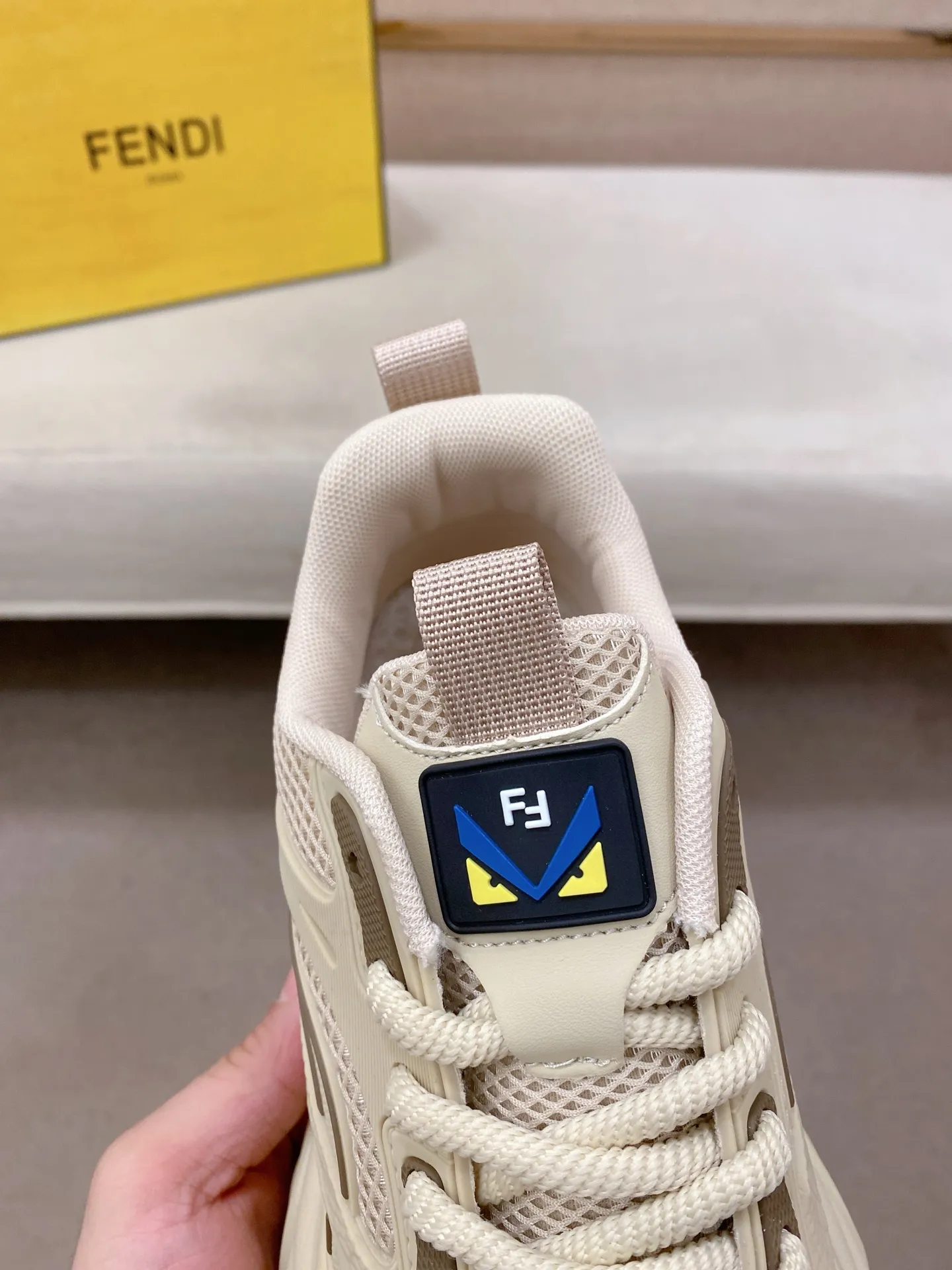 Men's shoes 💰 462💰 (fendi) New style 👊🏻 upper 🇮🇹 imported cowhide fabric 🇩🇪 lining imported sheepskin lining. The original outsole is molded to highlight the identity of every man, and the upper foot is elegant and stable🚶🏻🚶🏻The high-end custom counters reproduce the original version📯No matter the wind or rain, the shoe last remains unchanged and can withstand the verification of time🔍️,🔵 Size: 38-44